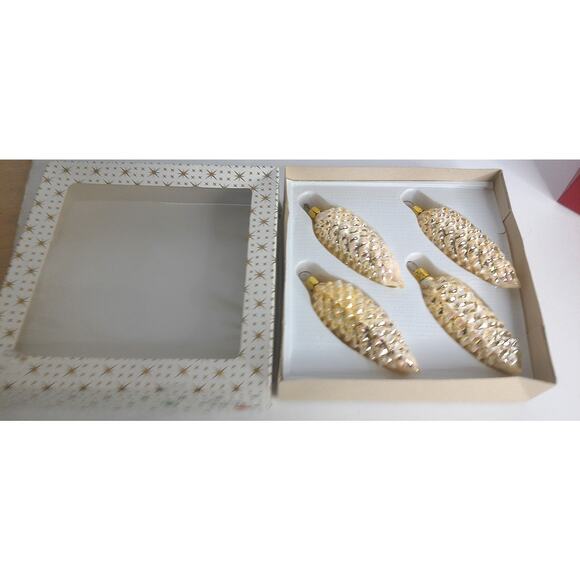 Vintage White Glass Pinecone Ornaments West Germany Set of 4 - Picture 2 of 6